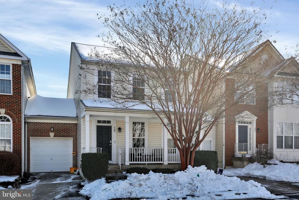 303 BAISH DRIVE SE