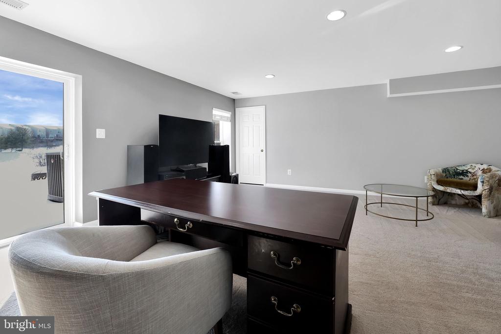 303 BAISH DRIVE SE