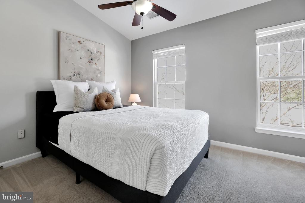 303 BAISH DRIVE SE