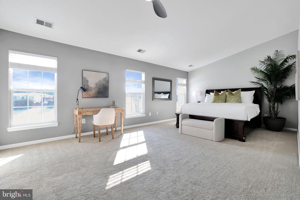 303 BAISH DRIVE SE