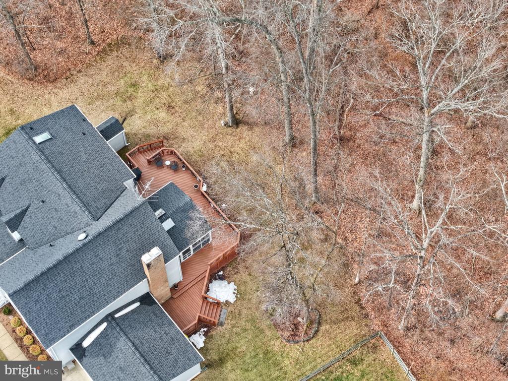 34 LIPSCOMB COURT