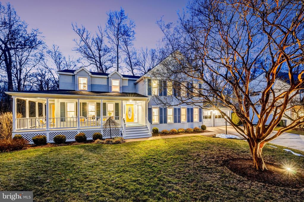 34 LIPSCOMB COURT