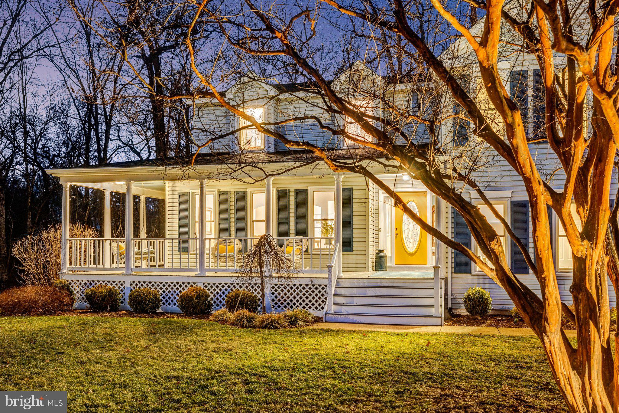 34 LIPSCOMB COURT