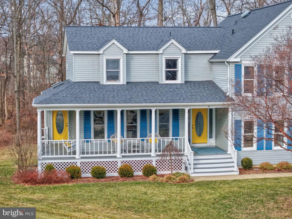 34 LIPSCOMB COURT