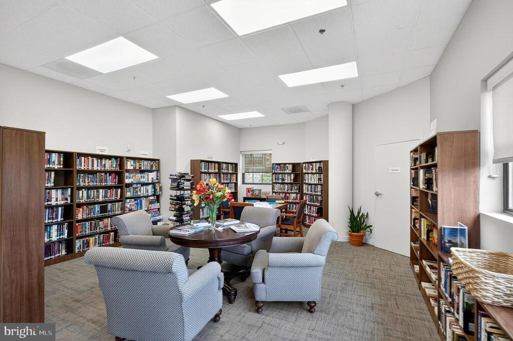 19355 CYPRESS RIDGE TERRACE Unit: 1122