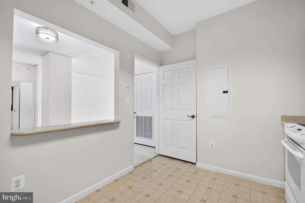 19355 CYPRESS RIDGE TERRACE Unit: 1122