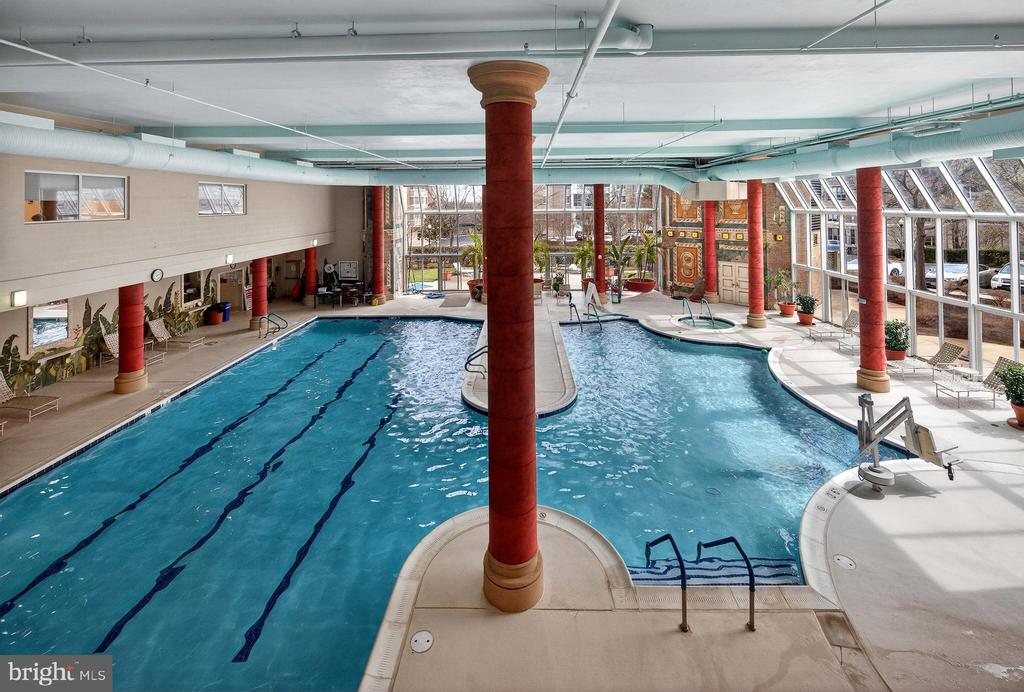 19355 CYPRESS RIDGE TERRACE Unit: 1122