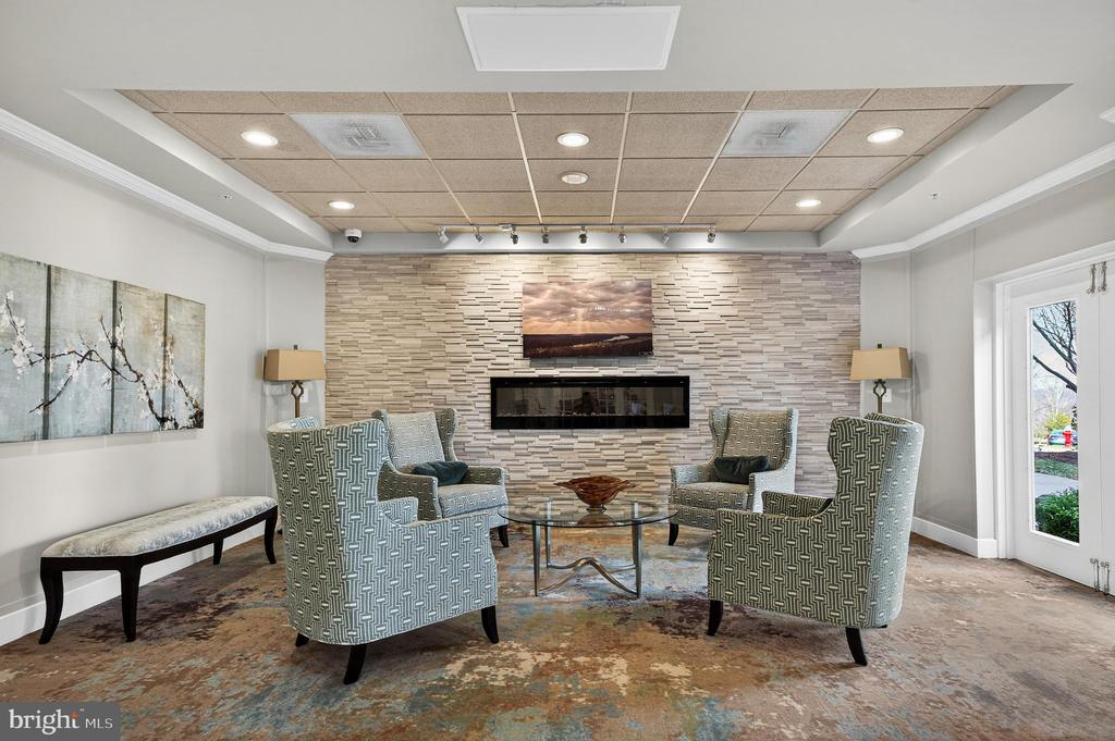 19355 CYPRESS RIDGE TERRACE Unit: 1122