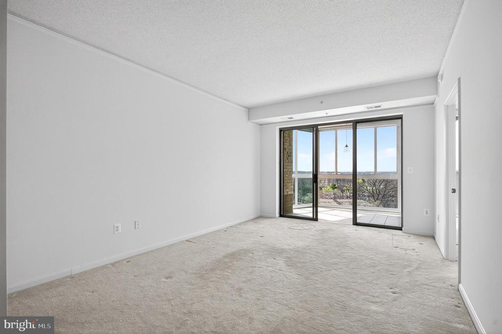 19355 CYPRESS RIDGE TERRACE Unit: 1122
