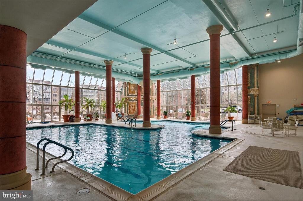 19355 CYPRESS RIDGE TERRACE Unit: 1122