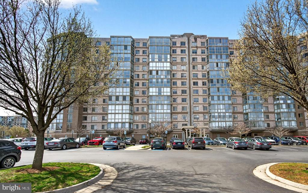 19355 CYPRESS RIDGE TERRACE Unit: 1122