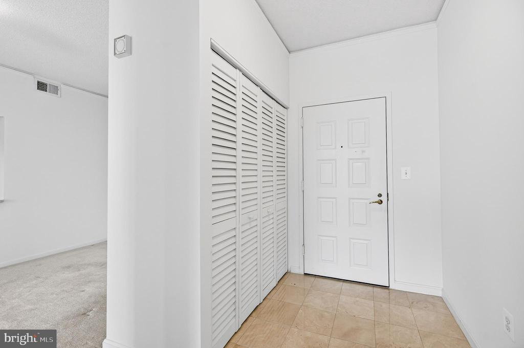 19355 CYPRESS RIDGE TERRACE Unit: 1122