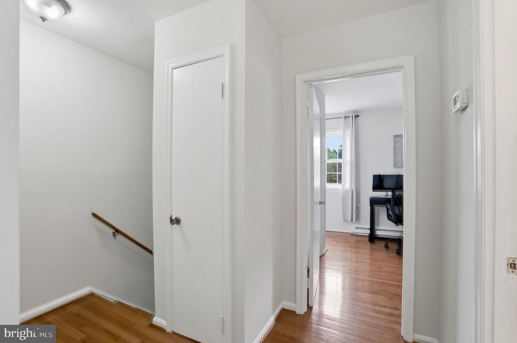 207 DRY MILL ROAD SW