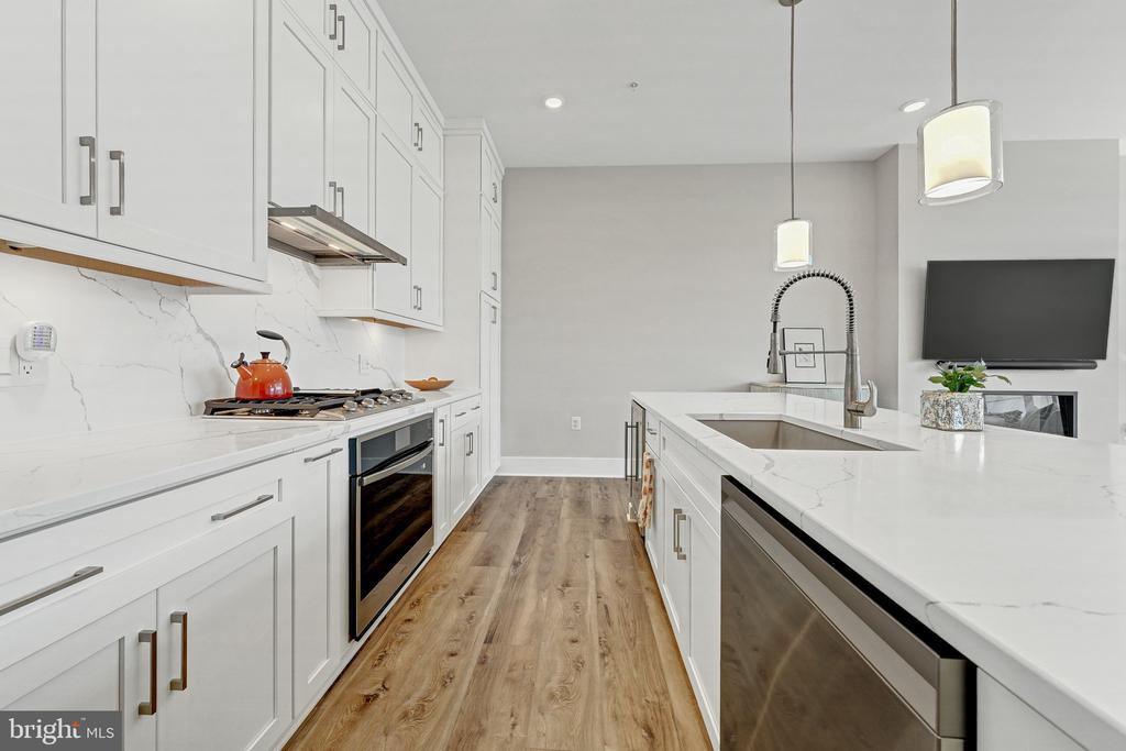 23665 HAVELOCK WALK TERRACE 406