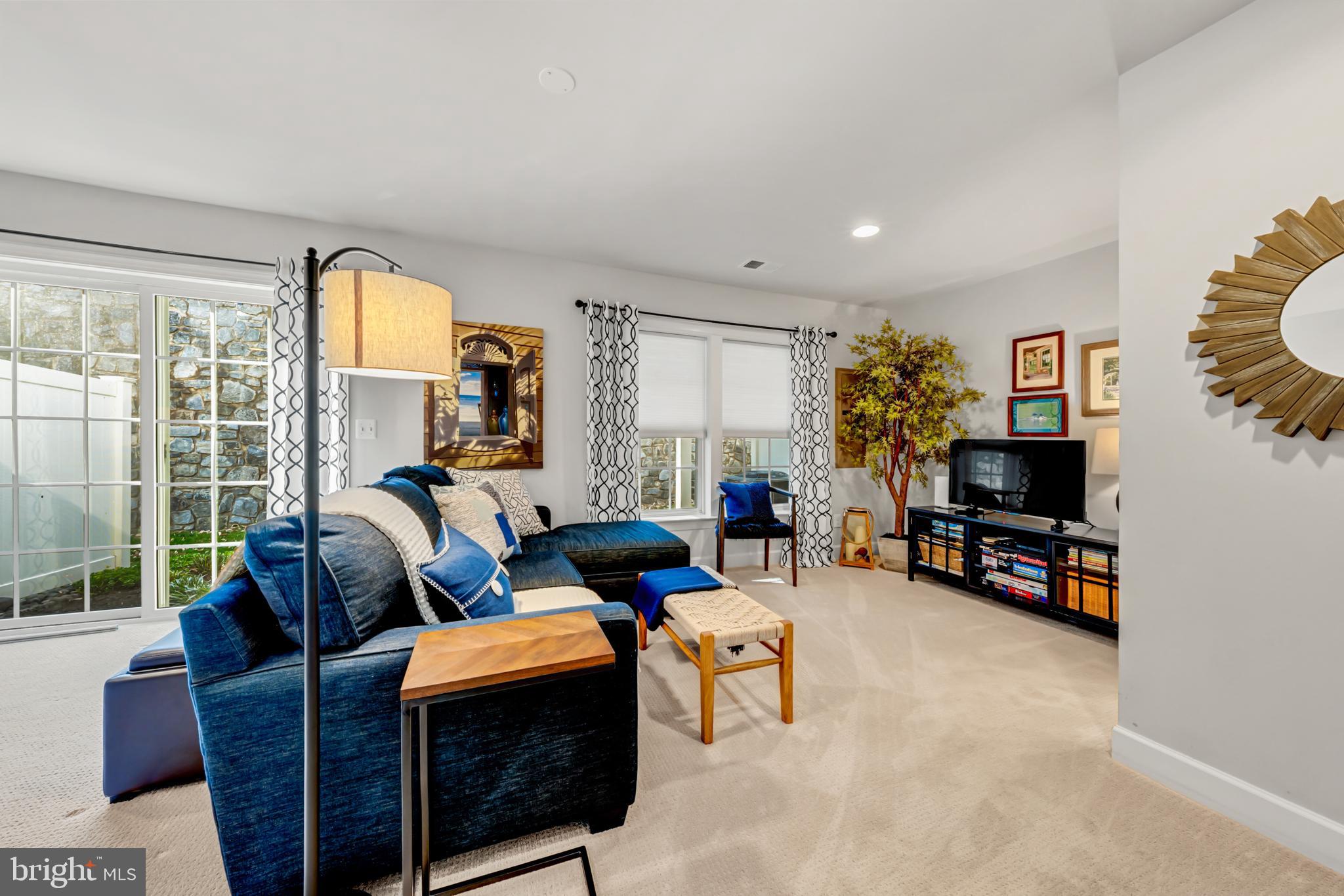 20212 CENTER BROOK SQUARE