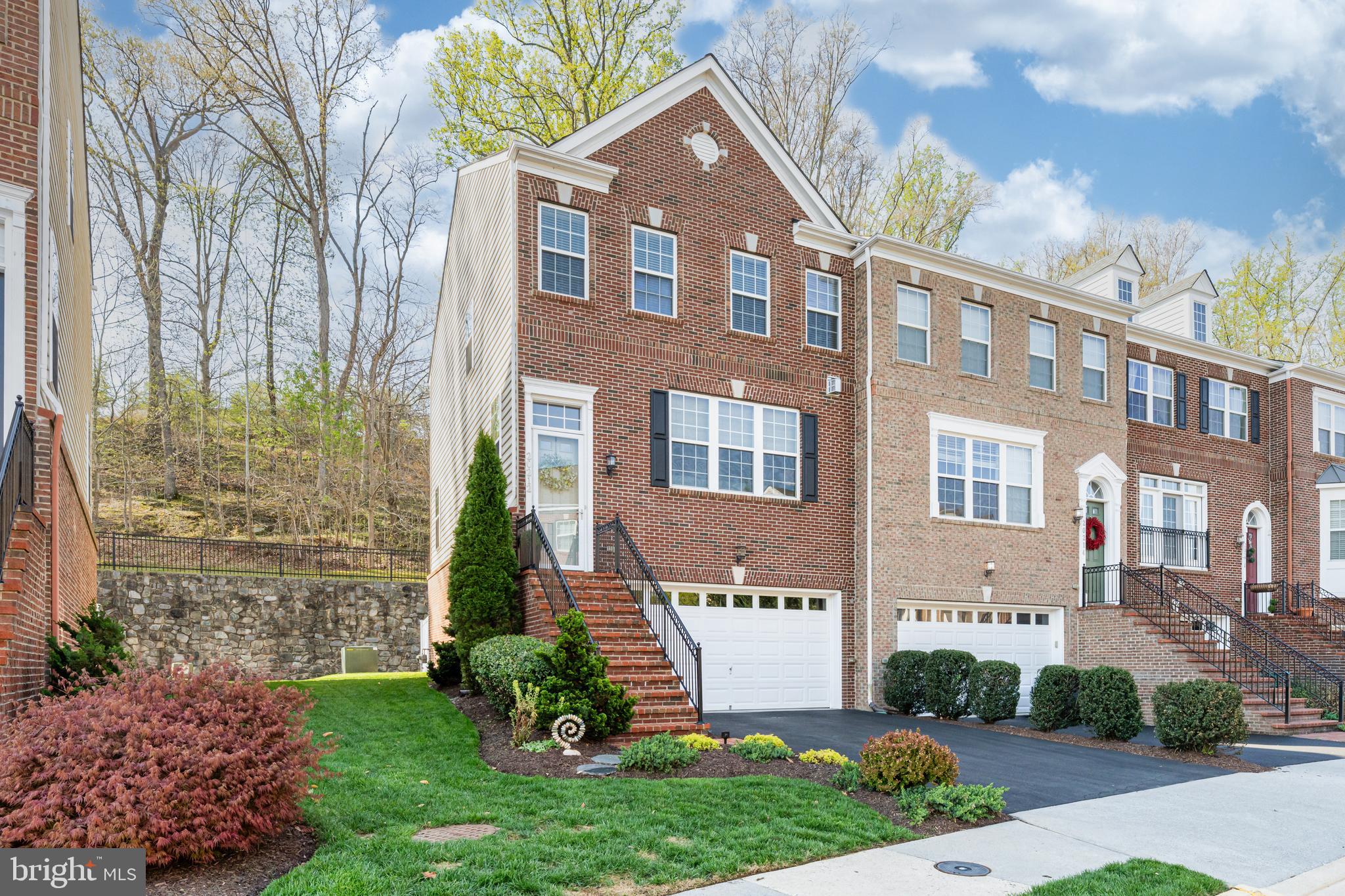 20212 CENTER BROOK SQUARE