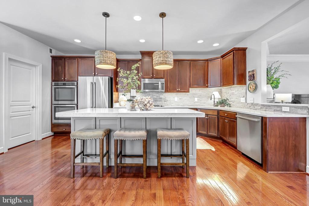 20212 CENTER BROOK SQUARE