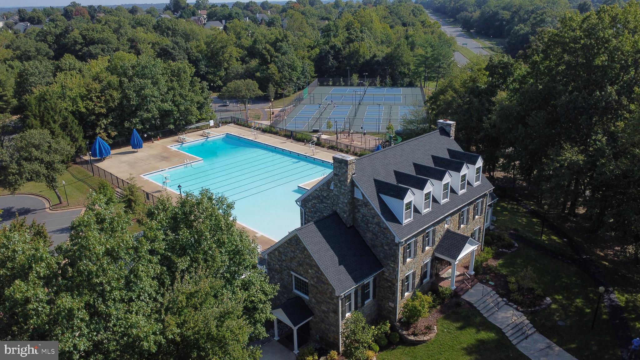 20212 CENTER BROOK SQUARE