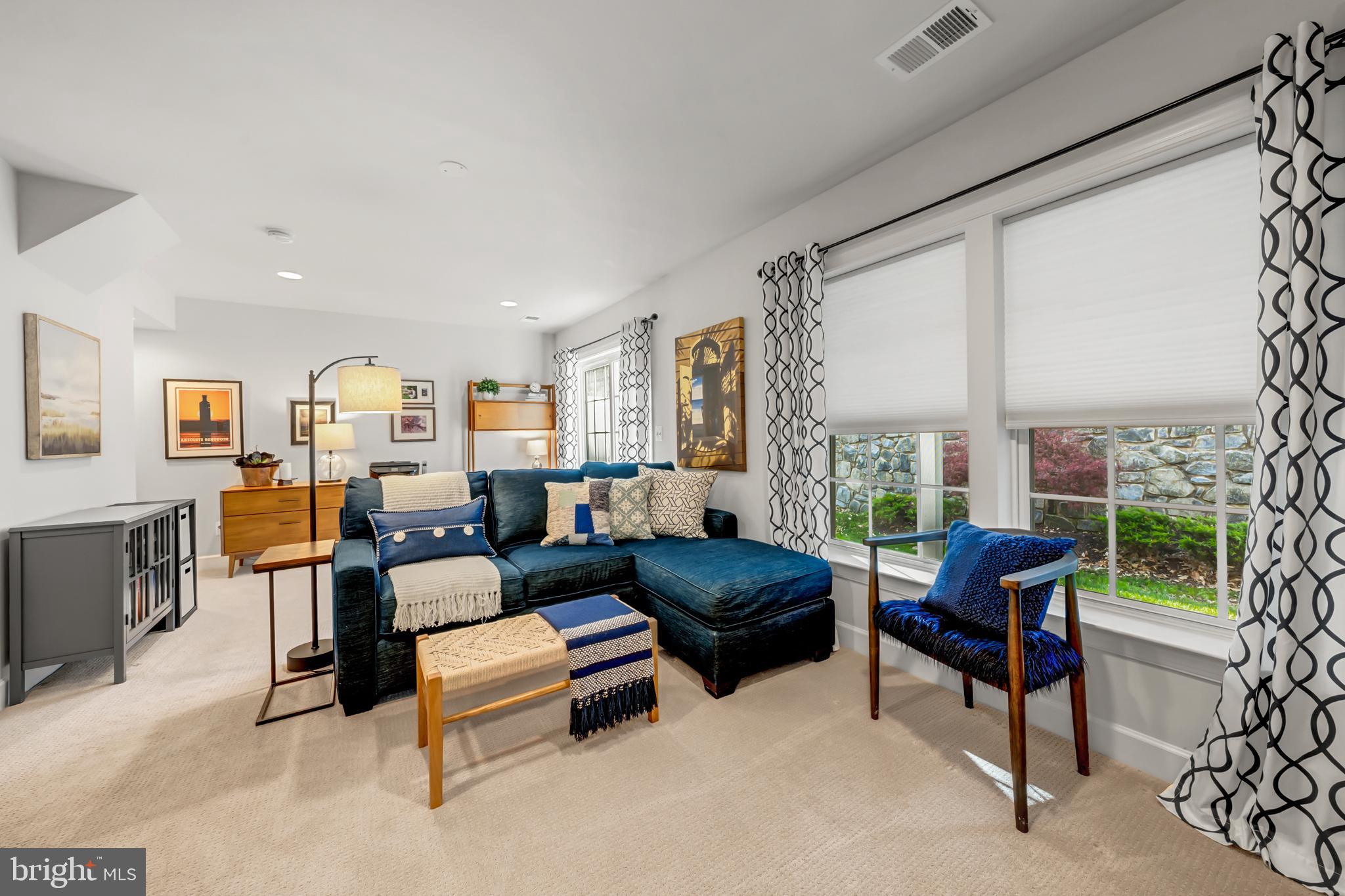 20212 CENTER BROOK SQUARE