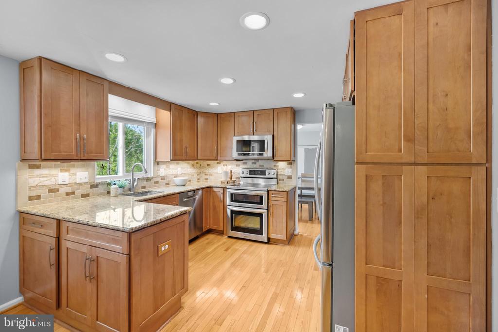 342 SAMANTHA DRIVE