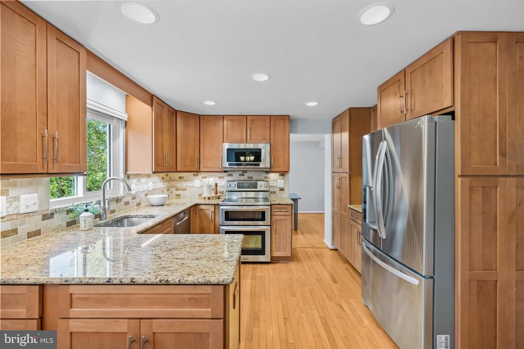 342 SAMANTHA DRIVE