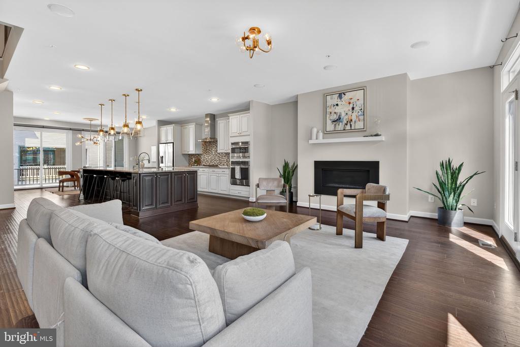 43388 WHITEHEAD TERRACE