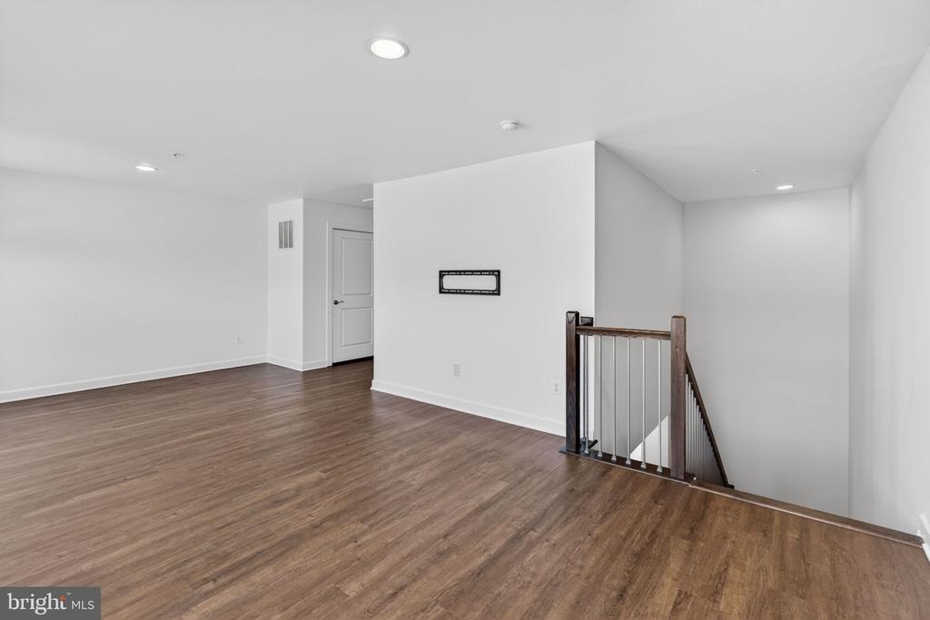 43388 WHITEHEAD TERRACE
