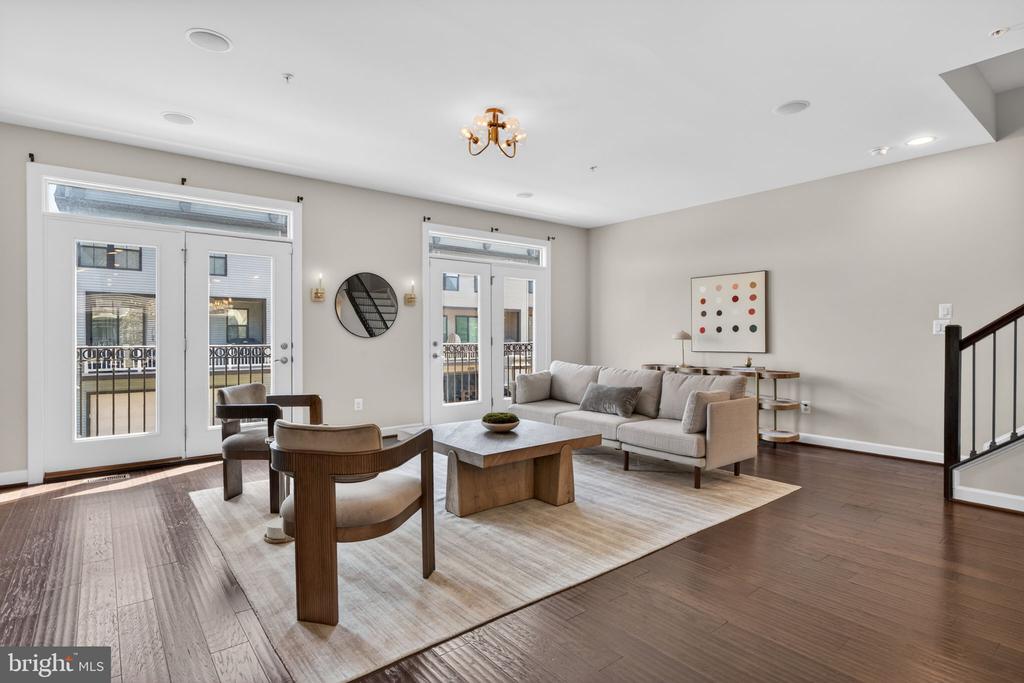 43388 WHITEHEAD TERRACE