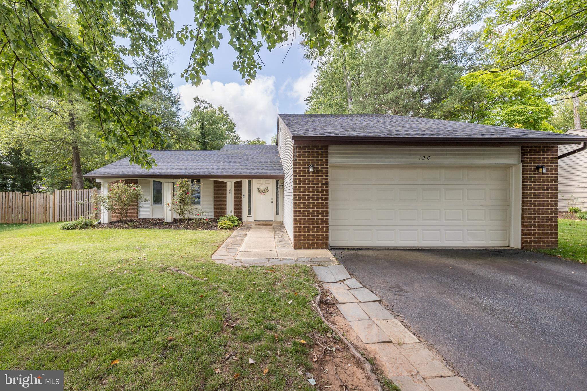 126 HOPELAND LANE