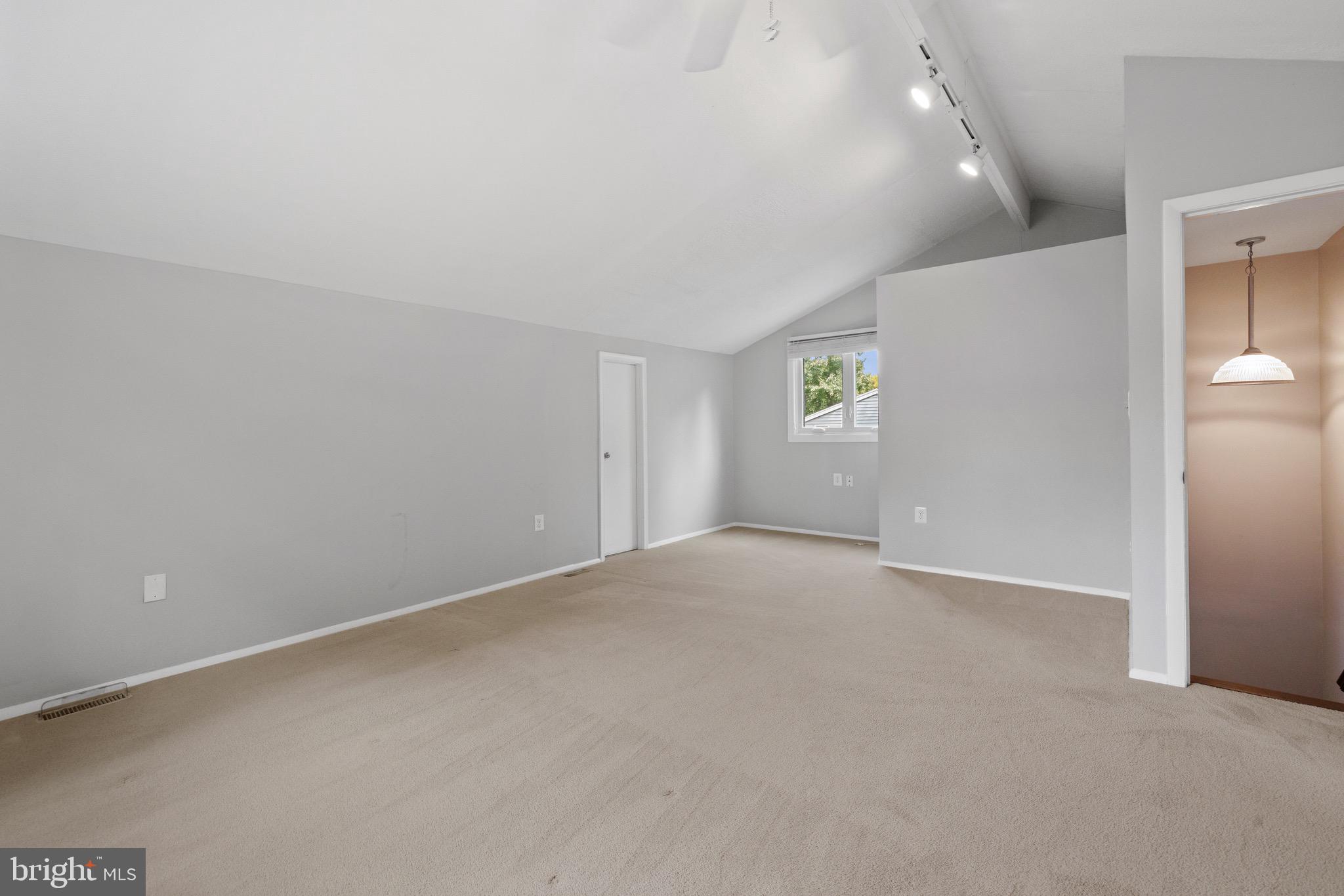 126 HOPELAND LANE