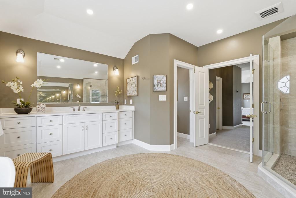 18856 RIDGEBACK COURT