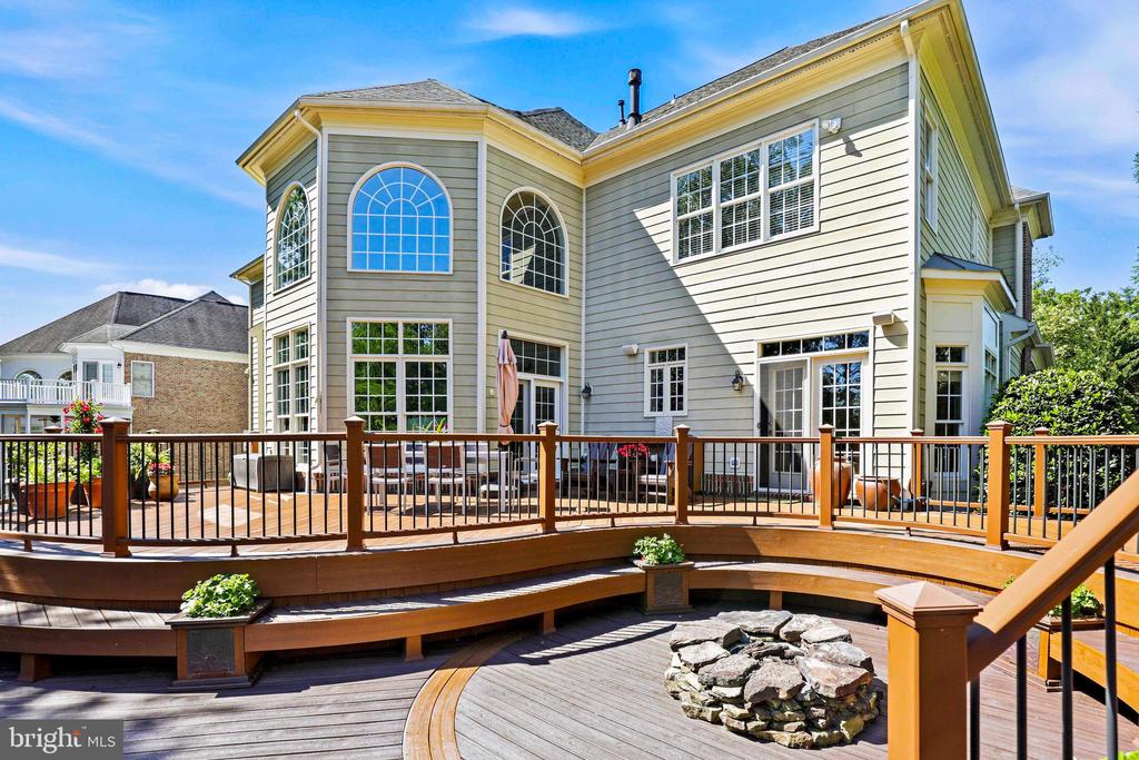 18856 RIDGEBACK COURT