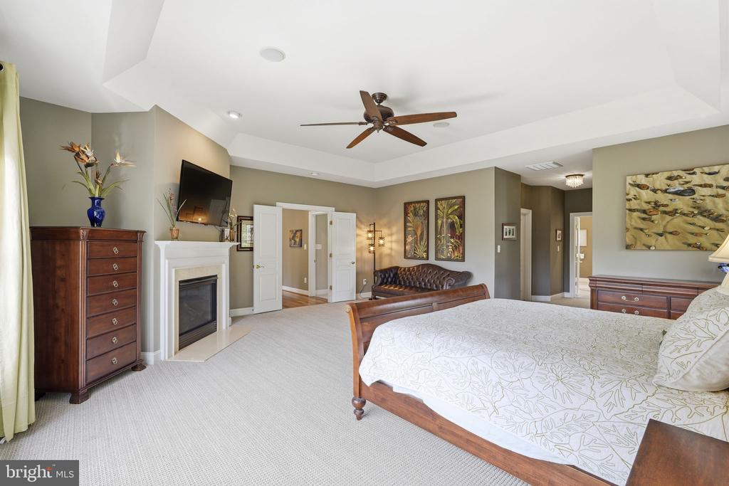 18856 RIDGEBACK COURT