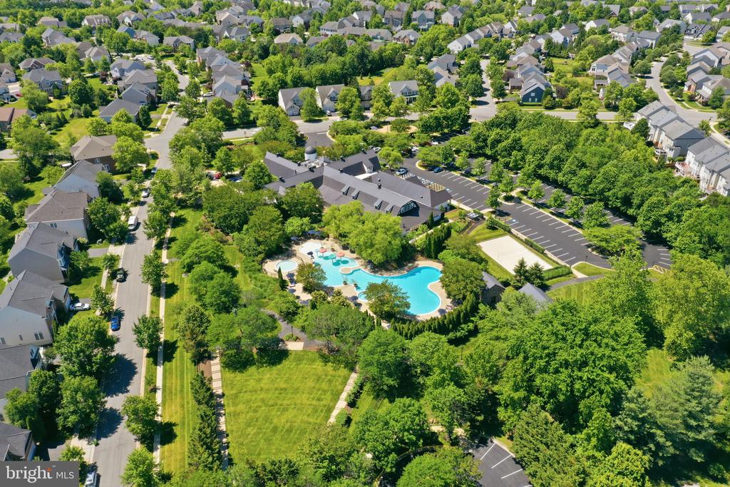 18856 RIDGEBACK COURT