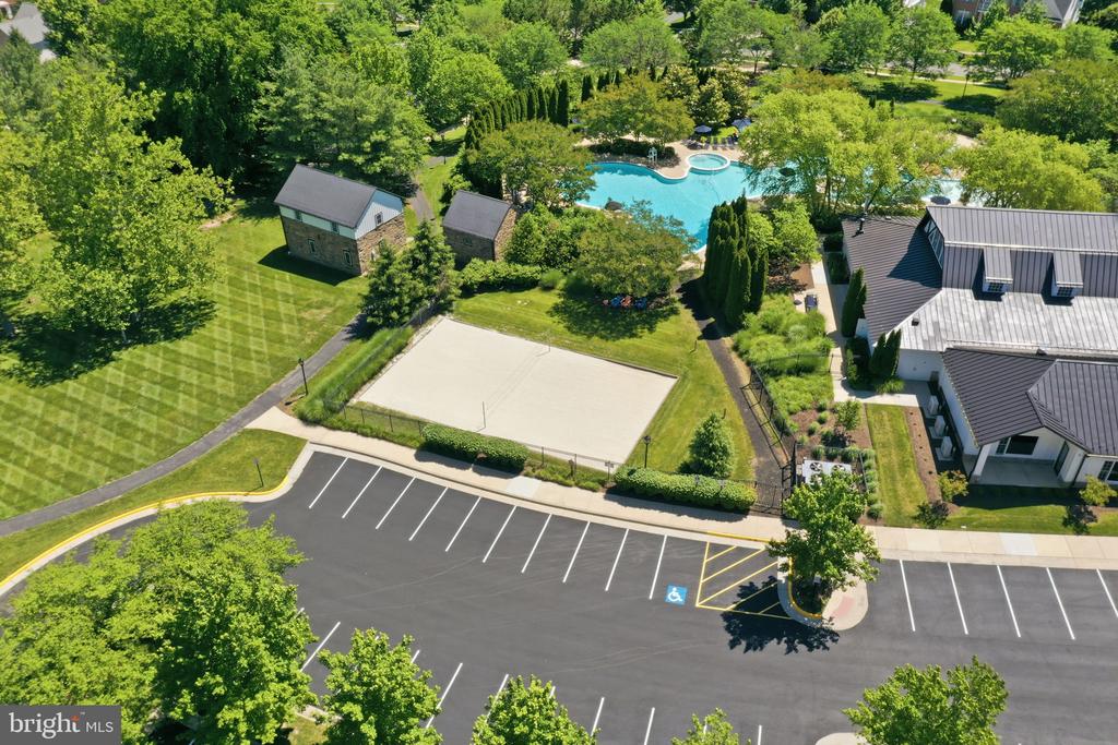 18856 RIDGEBACK COURT