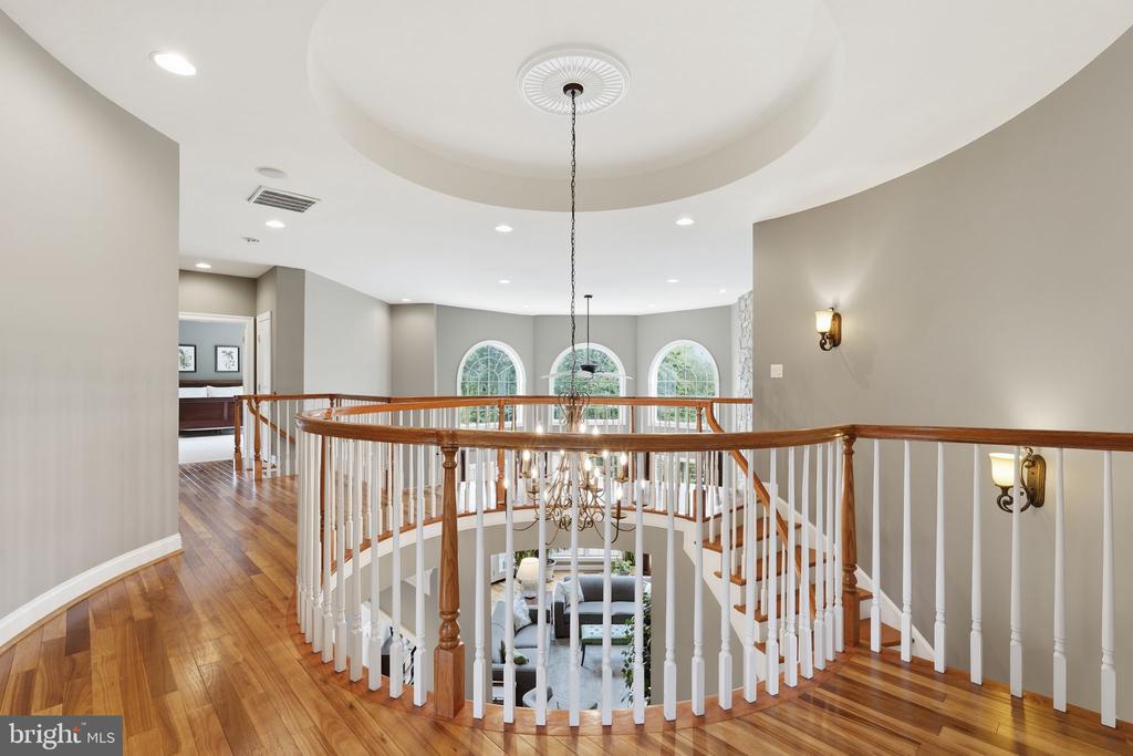 18856 RIDGEBACK COURT