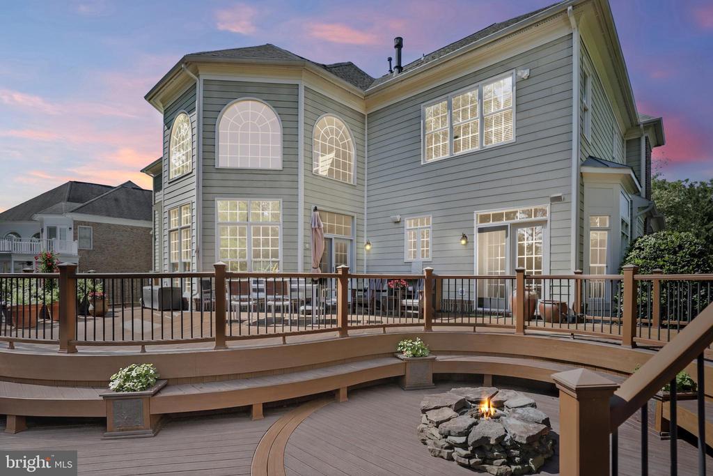 18856 RIDGEBACK COURT