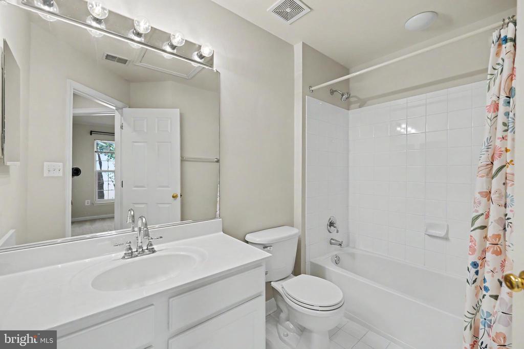 46202 WALPOLE TERRACE