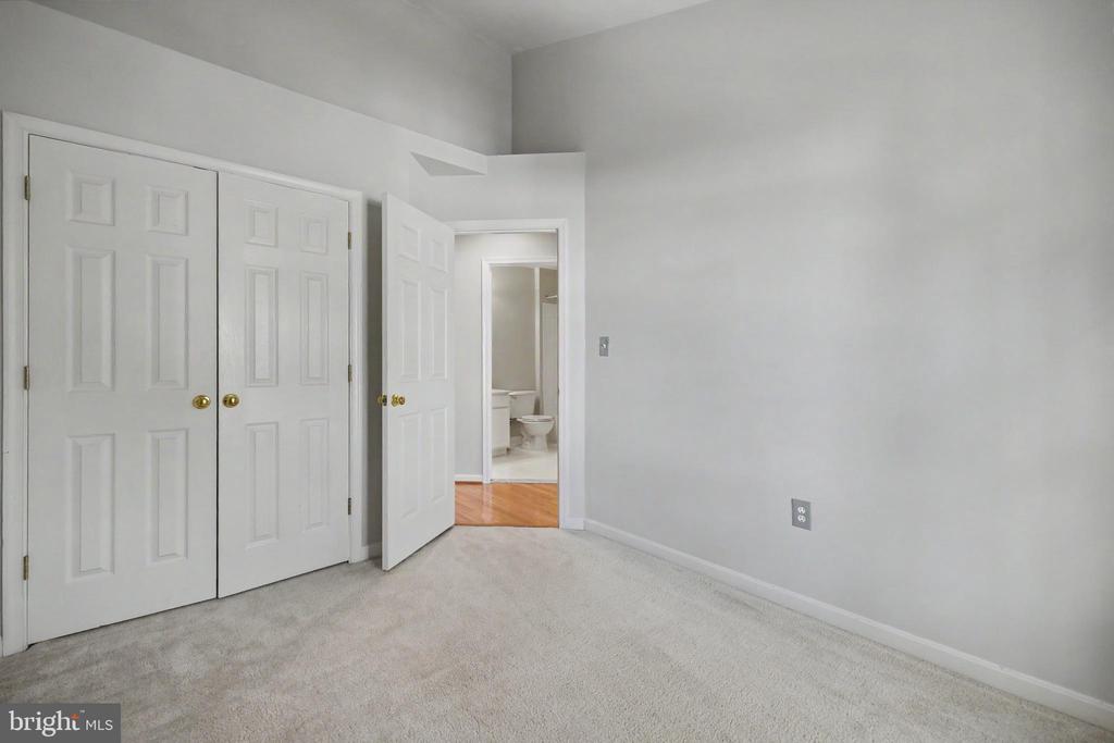 46202 WALPOLE TERRACE