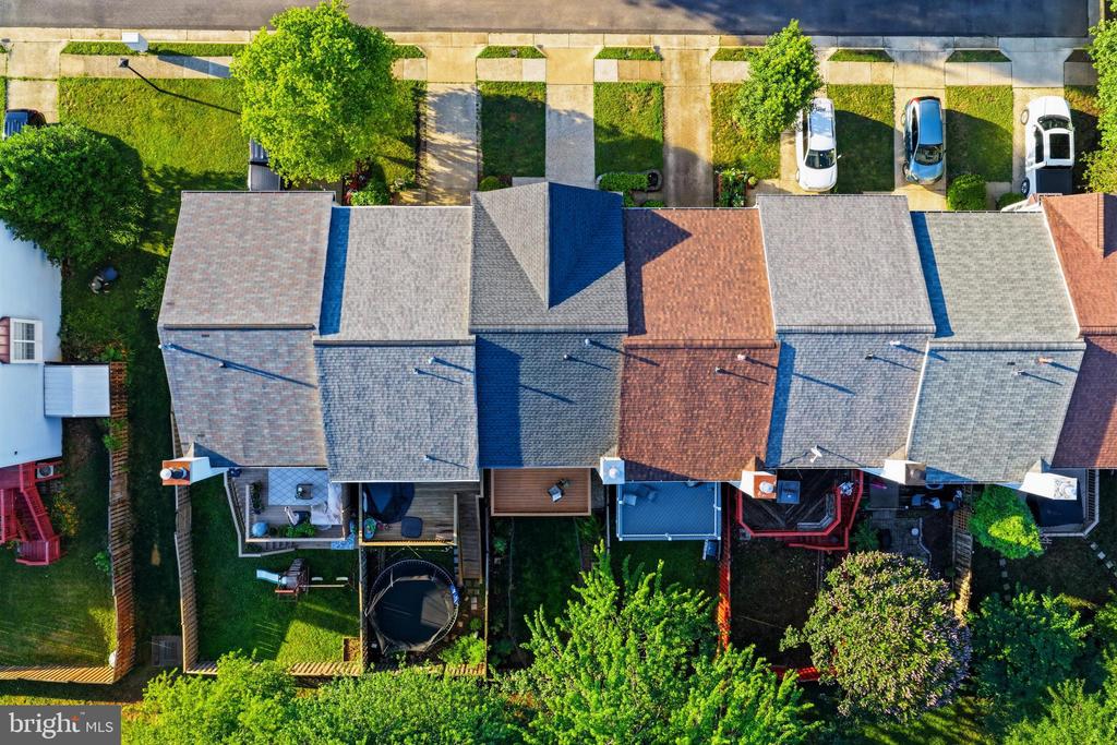 345 BARNFIELD SQUARE NE