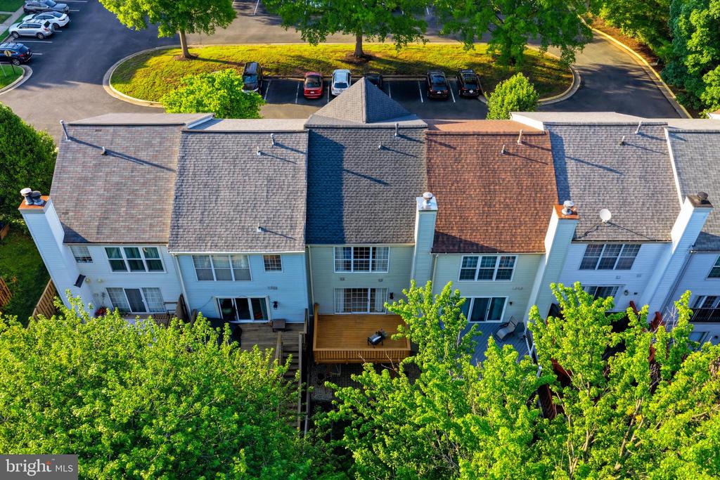 345 BARNFIELD SQUARE NE