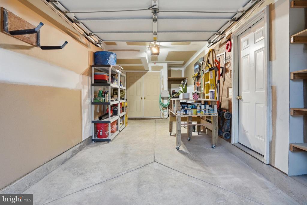 345 BARNFIELD SQUARE NE