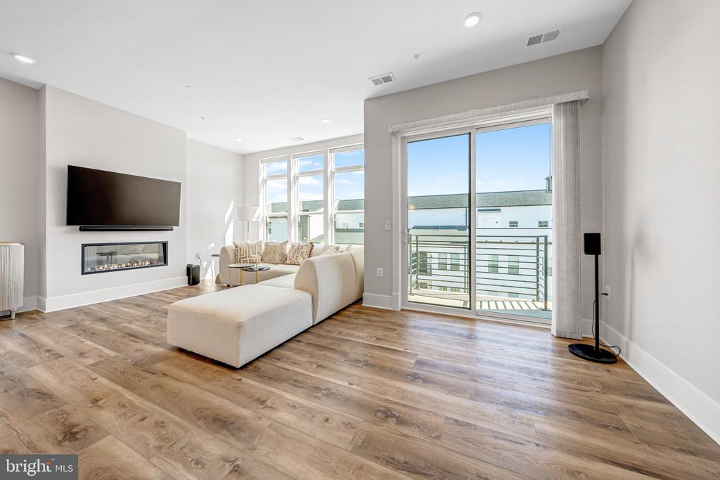 23665 HAVELOCK WALK TERRACE Unit: 406