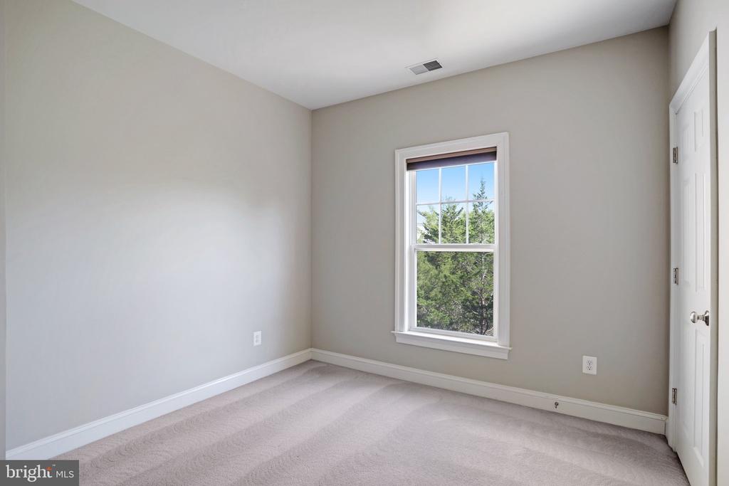 42990 MILL RACE TERRACE