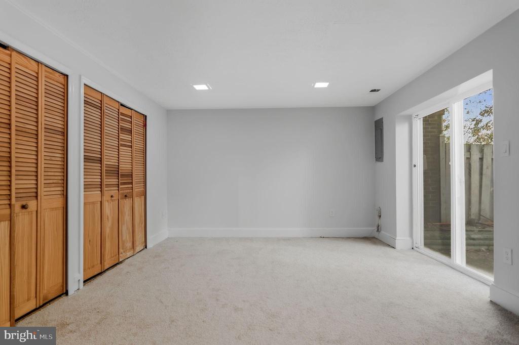 8334 SHADY GROVE CIRCLE
