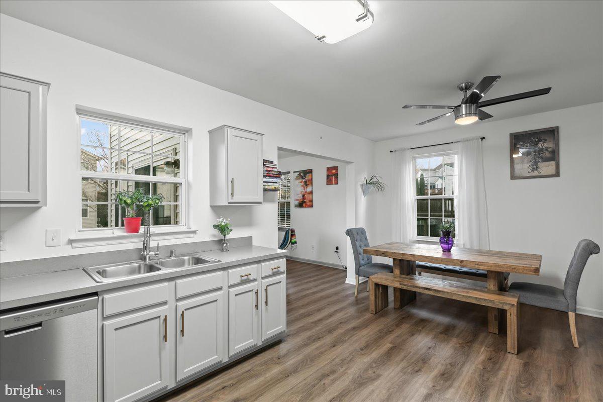 9417 Black Hawk Ct