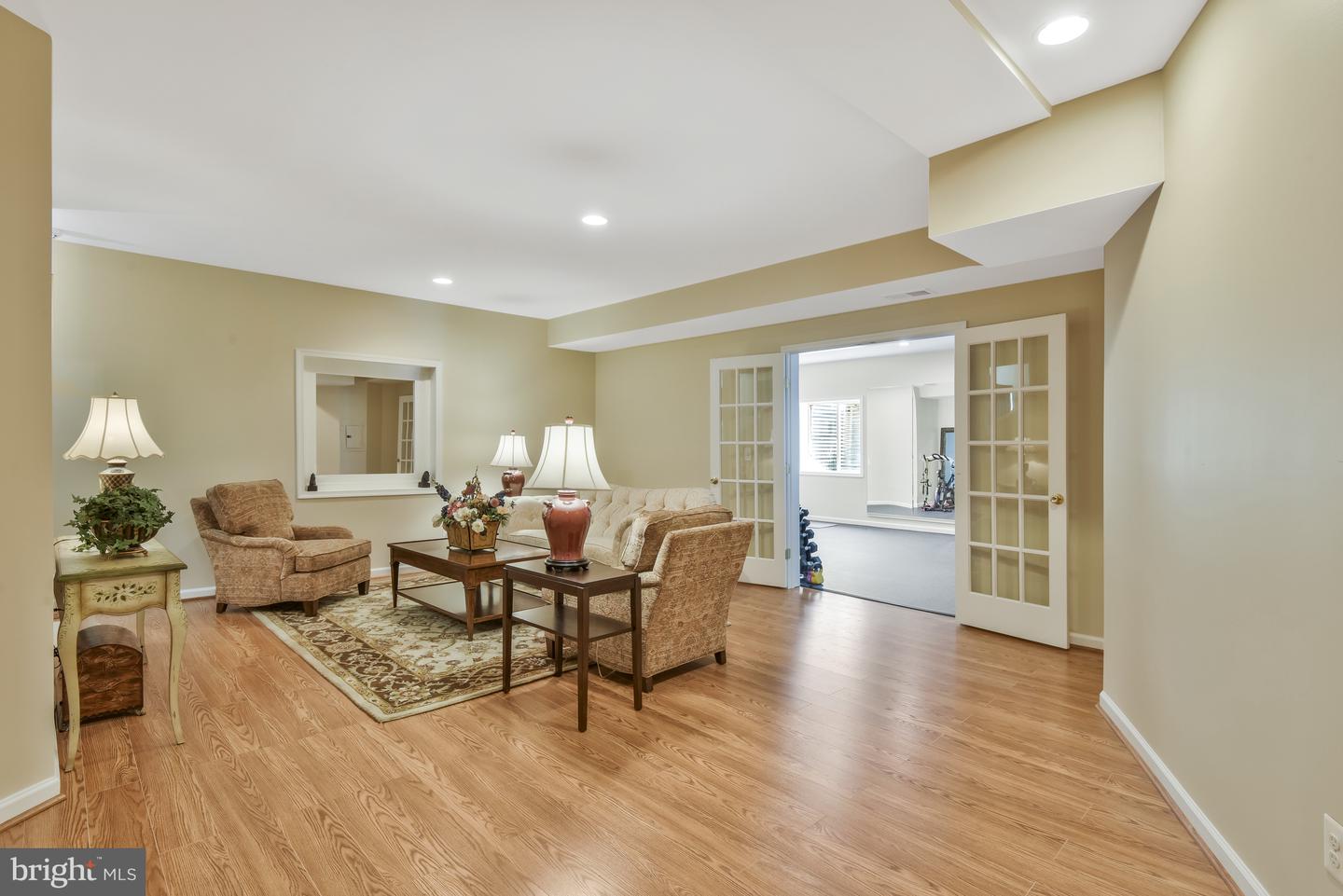 15214 Golf View Dr