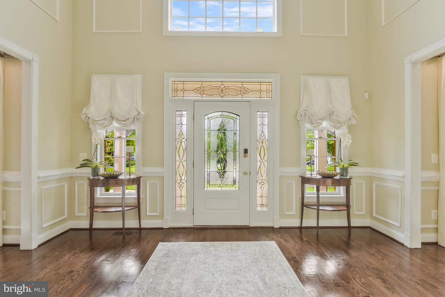 15214 Golf View Dr