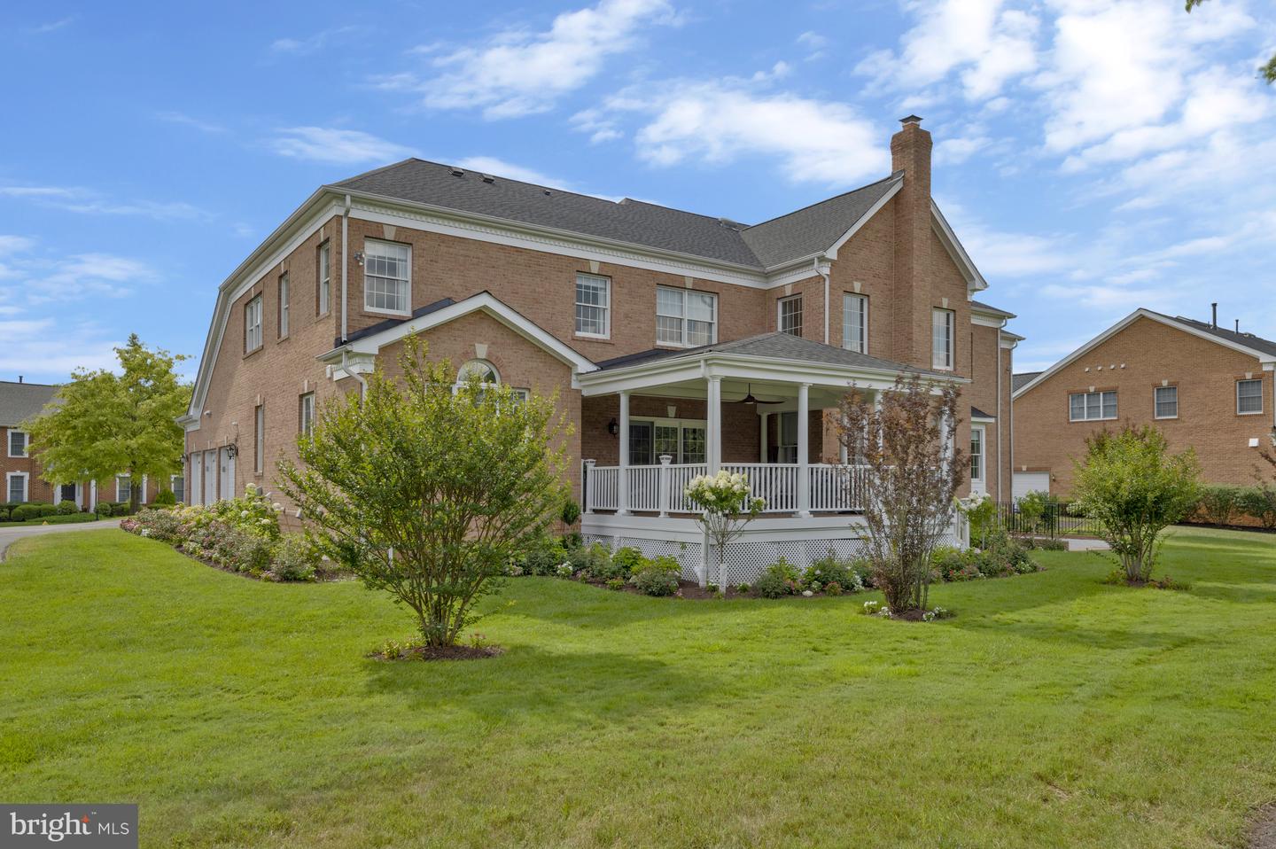 15214 Golf View Dr