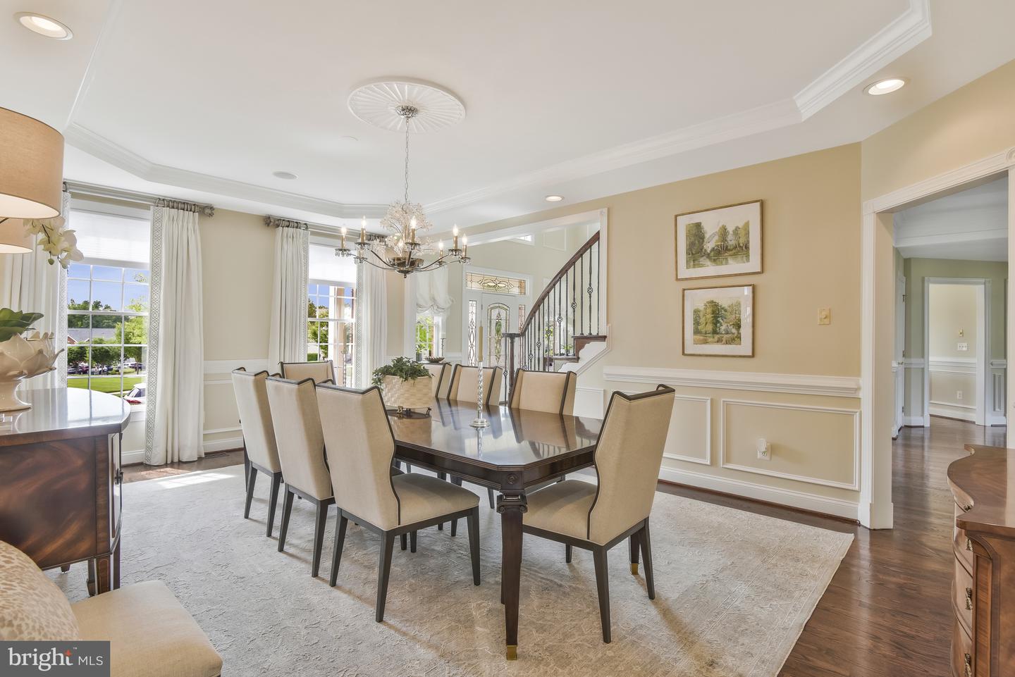 15214 Golf View Dr